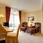 فندق Strandhotel Sylt 4*