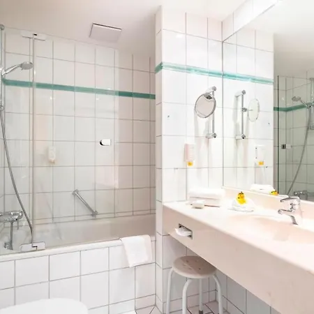 호텔 Strandhotel Sylt 4*